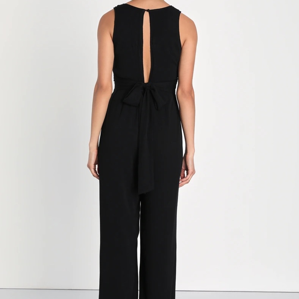 Lulus jumpsuit size large never worn
